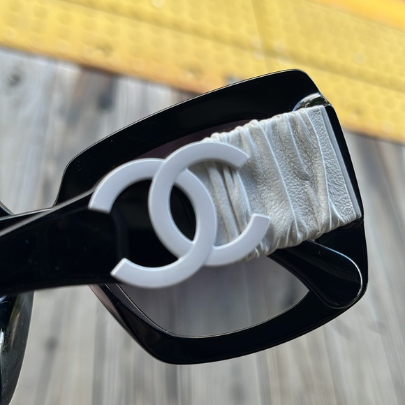 Chanel Sunglasses Oversized Butterfly Lambskin CC Logo - Picture 2 of 6